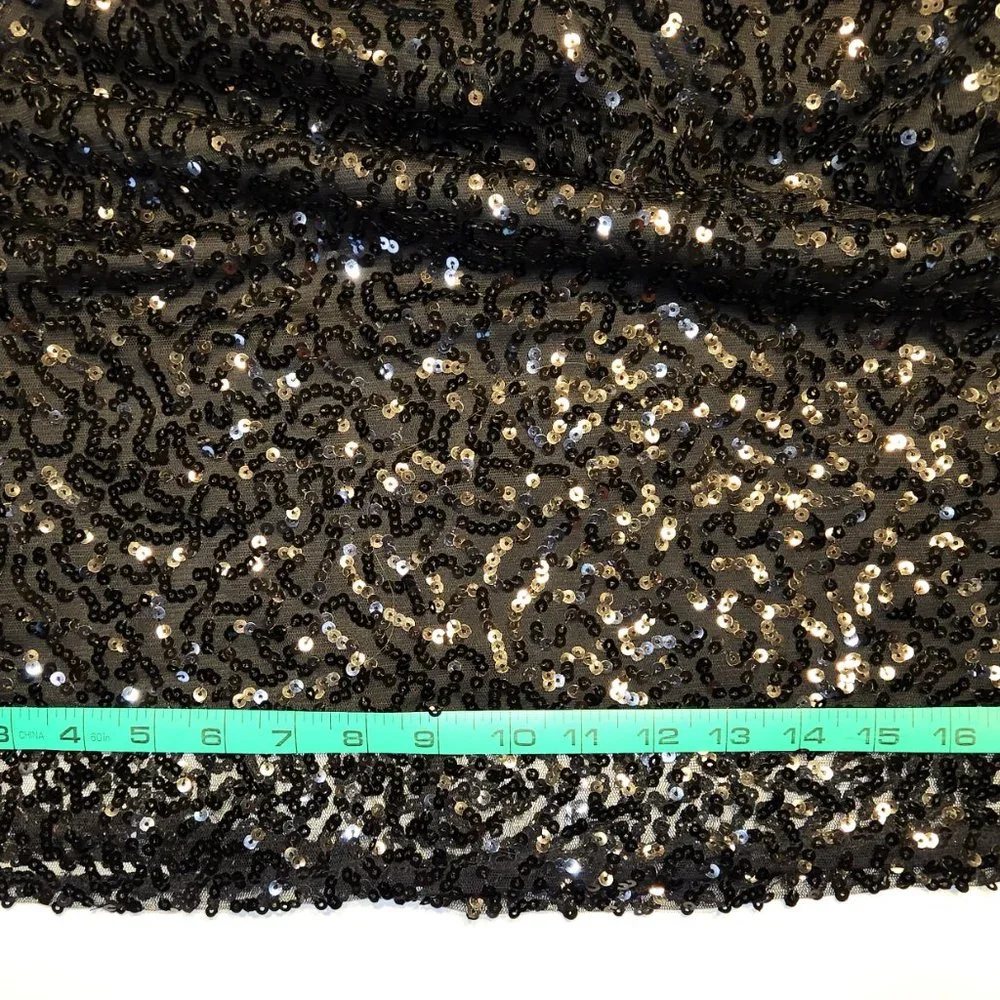 Scoop Neck Sleeveless Sequin Dress - Picture 9 of 10